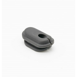 Brake line plug assembly
