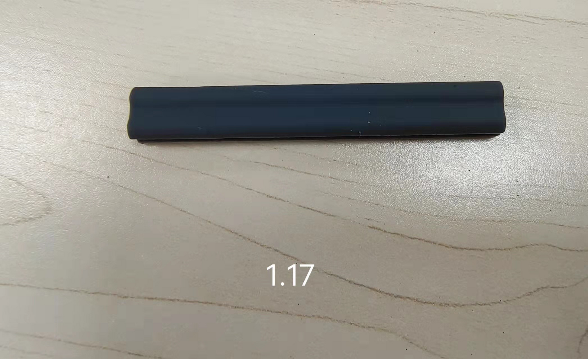 The left line pressing plug