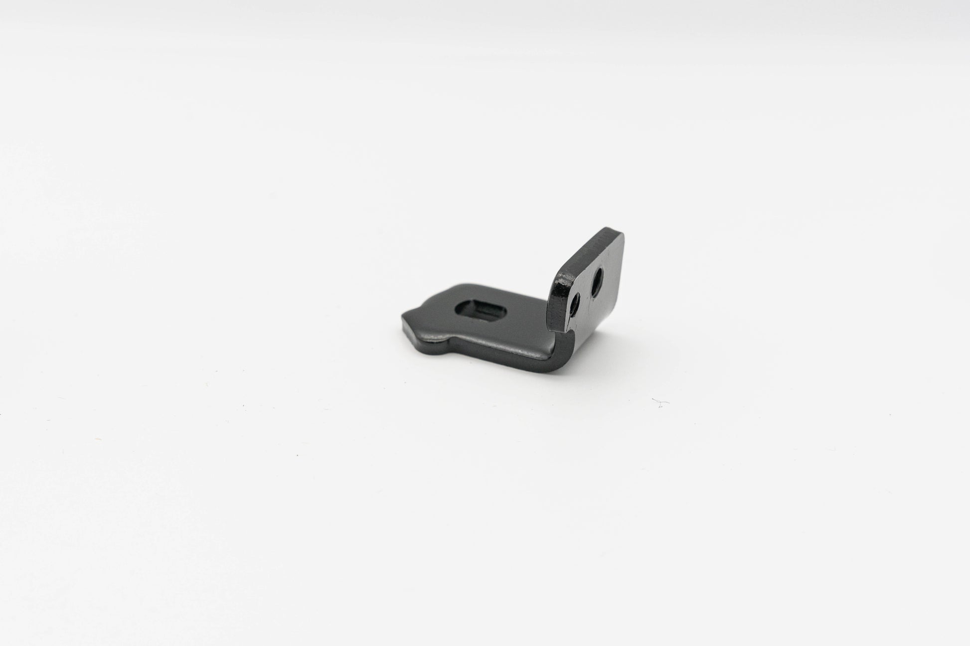 Left front wheel bracket